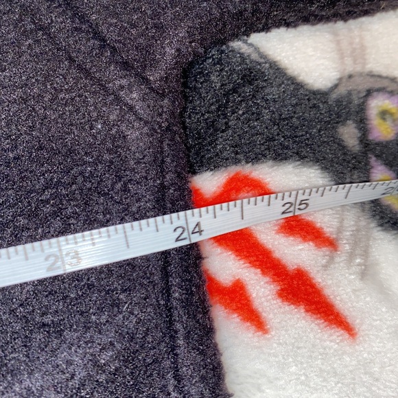 Vintage Vancouver Grizzlies Fleece Sweater - Picture 9 of 10